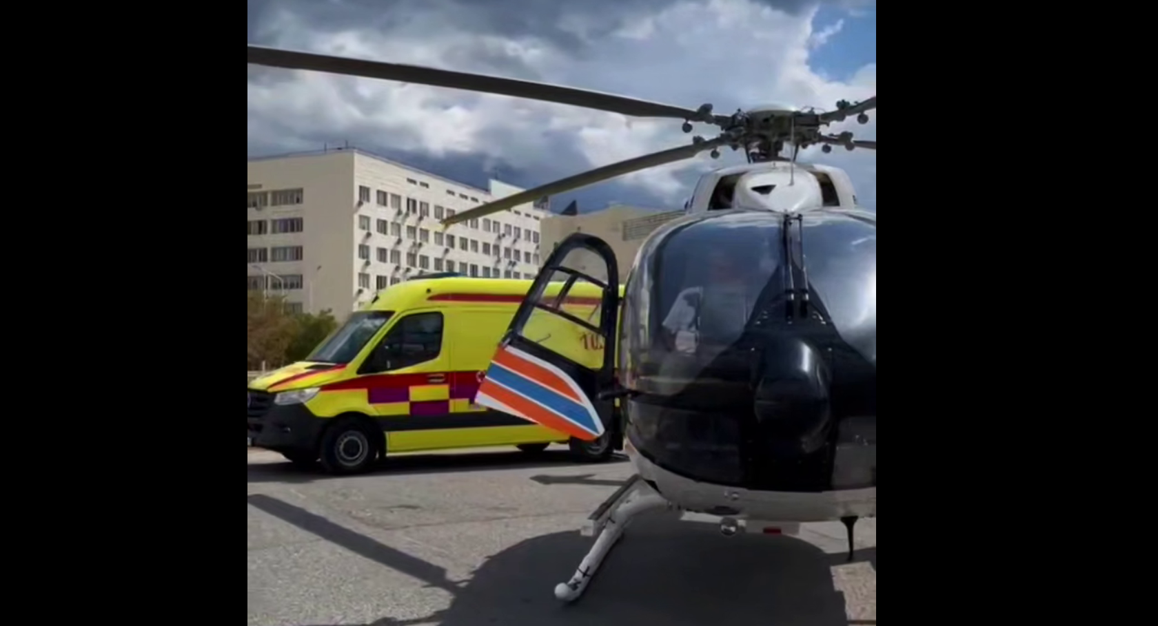 Подростка, упавшего с лошади, доставили в больницу вертолётом