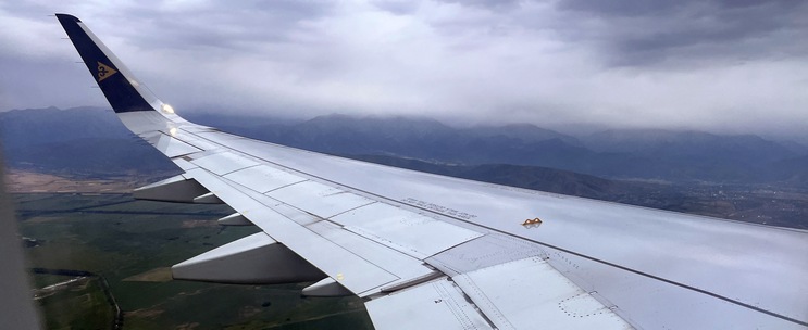 Всех пассажиров самолета сняли с рейса Алматы – Астана