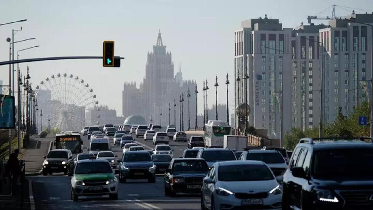 В Астане изменят график работы ряда организаций для разгрузки дорог