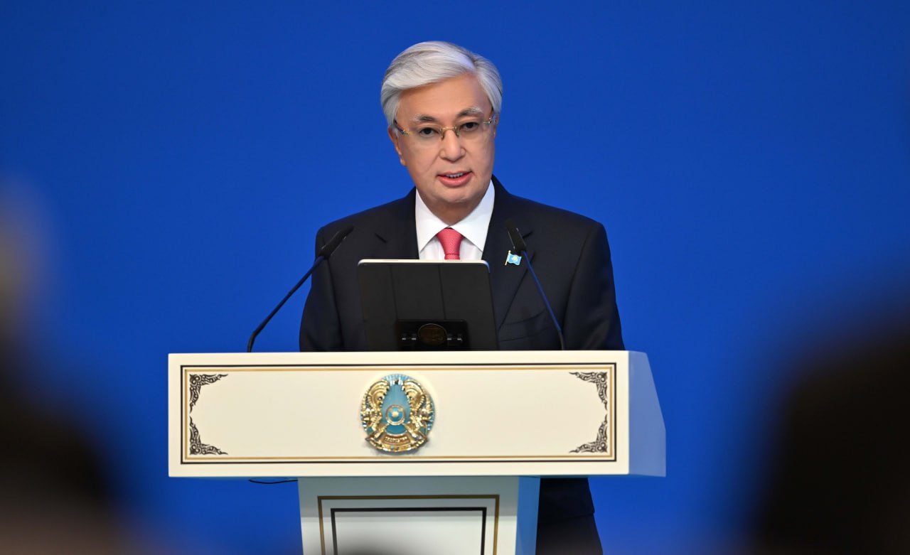 Токаев выступил на пленарном заседании Августовской конференции