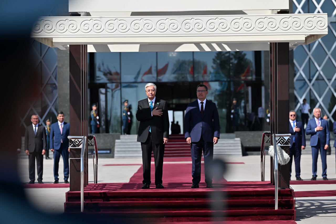 В резиденции «Ынтымак Ордо» торжественно встретили президента Касым-Жомарта Токаева