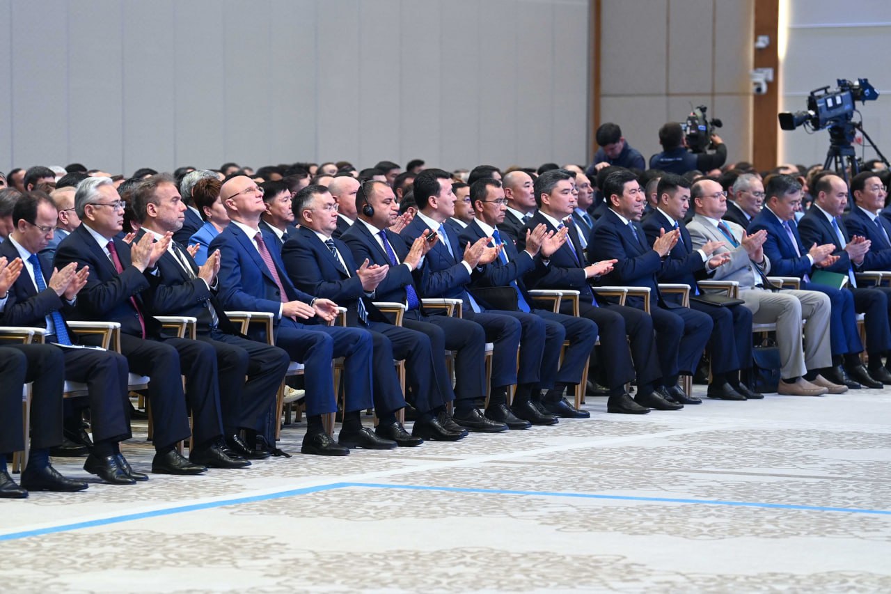 30-летие Конституции – это историческая веха для нашей страны - глава государства