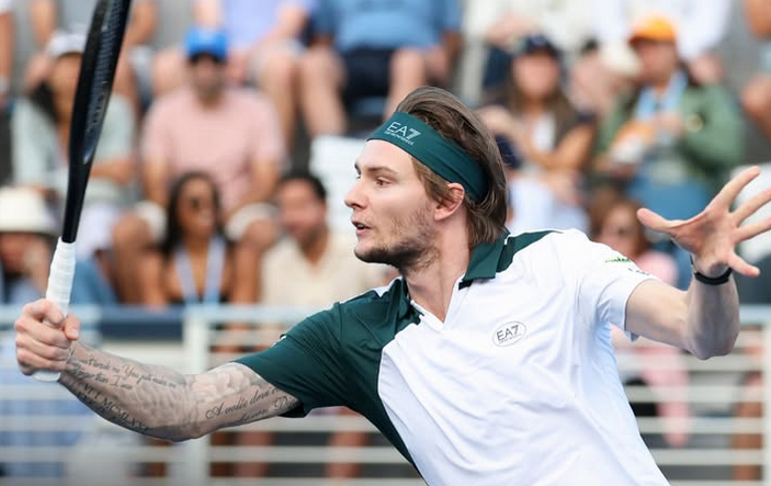 Бублик разгромил австралийца в матче US Open