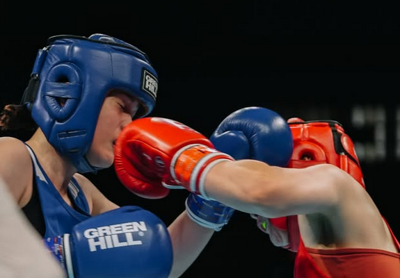 Три бронзовые медали - казахстанки проиграли полуфинальные бои на чемпионате Азии по боксу