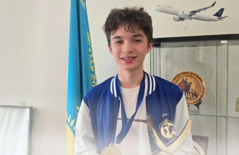 Казахстанский школьник стал абсолютным чемпионом международной олимпиады по экономике