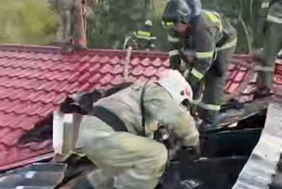 В Караганде вспыхнул пожар в лицее-интернате