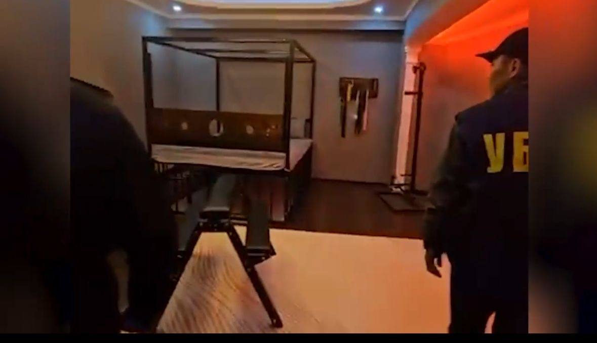 В Астане полиция пресекла деятельность подпольной студии