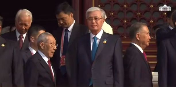 Касым-Жомарт Токаев в Пекине посетил военный парад