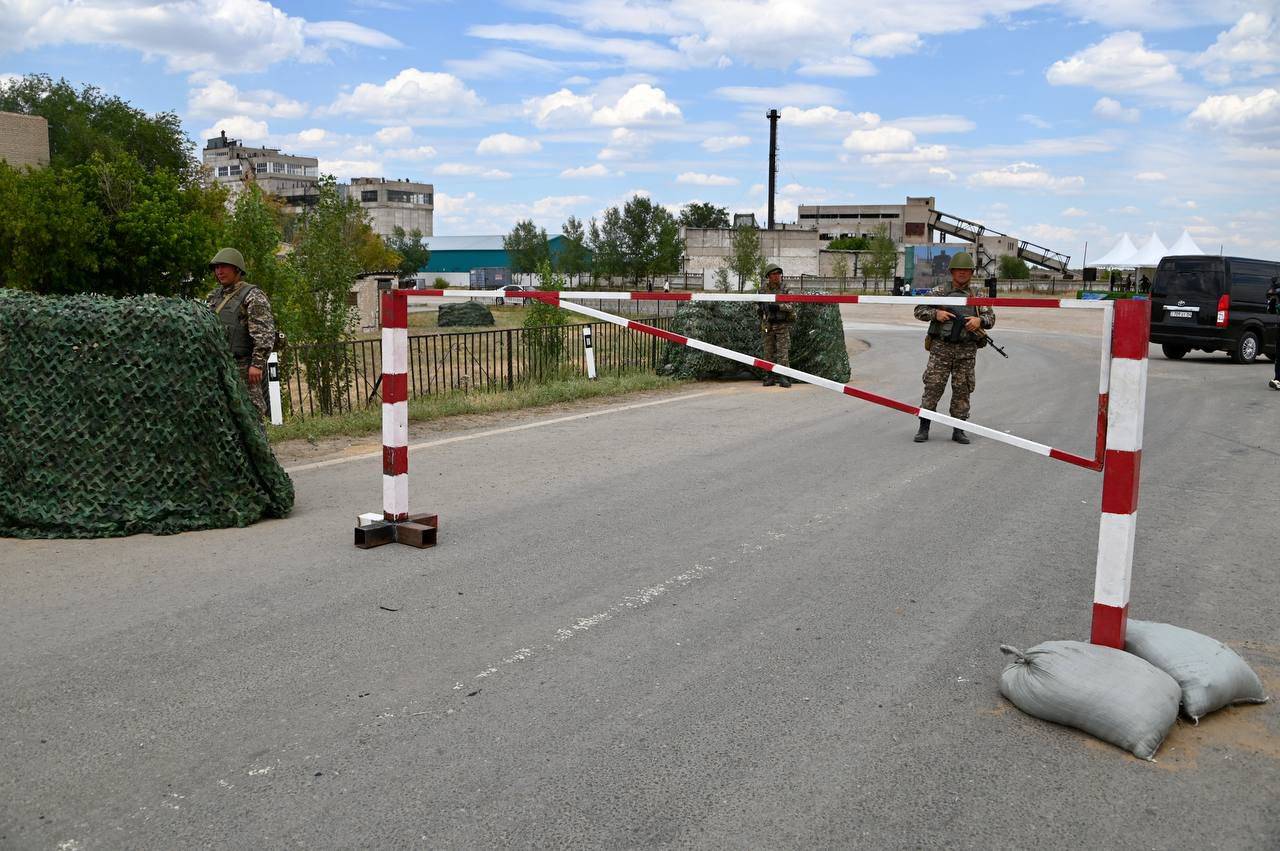 На дорогах в ВКО появится военная техника