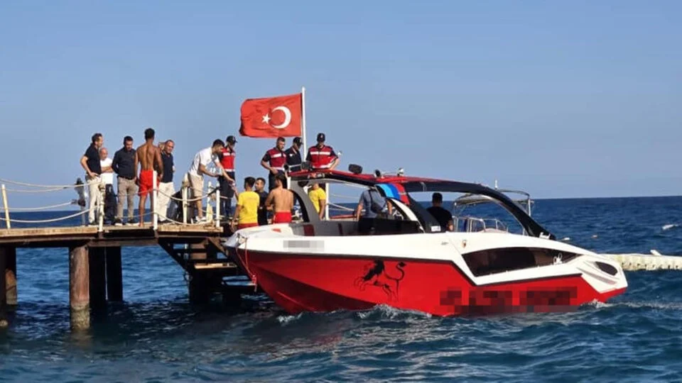 В Турции катер насмерть переехал россиянку