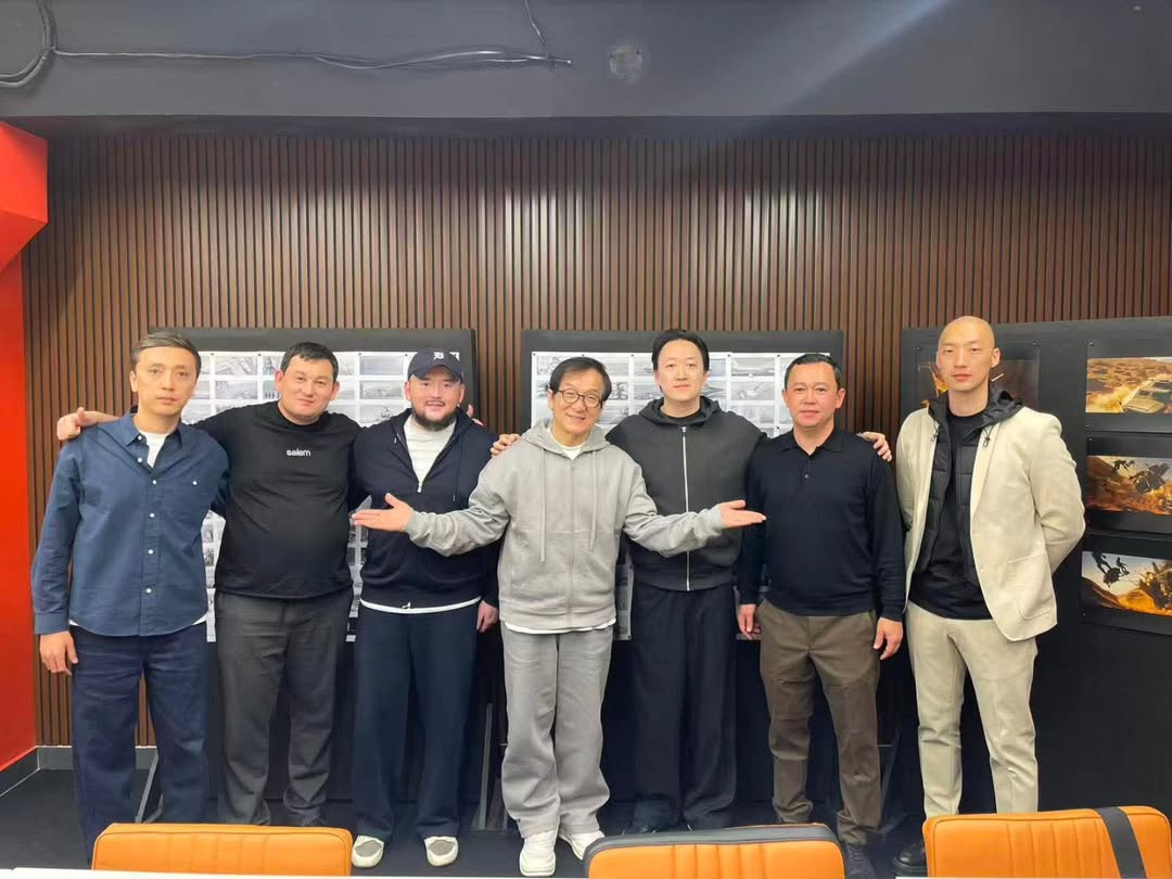 Зачем Джеки Чан прилетел в Алматы