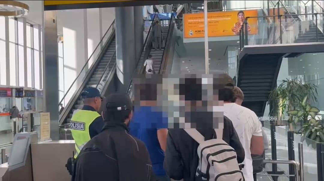 Из Павлодарской области полицейские выдворили шестерых иностранцев