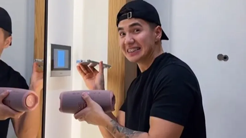 Розыгрыш авто, денег и ценных призов: суд рассмотрит дело в отношении блогера-миллионника