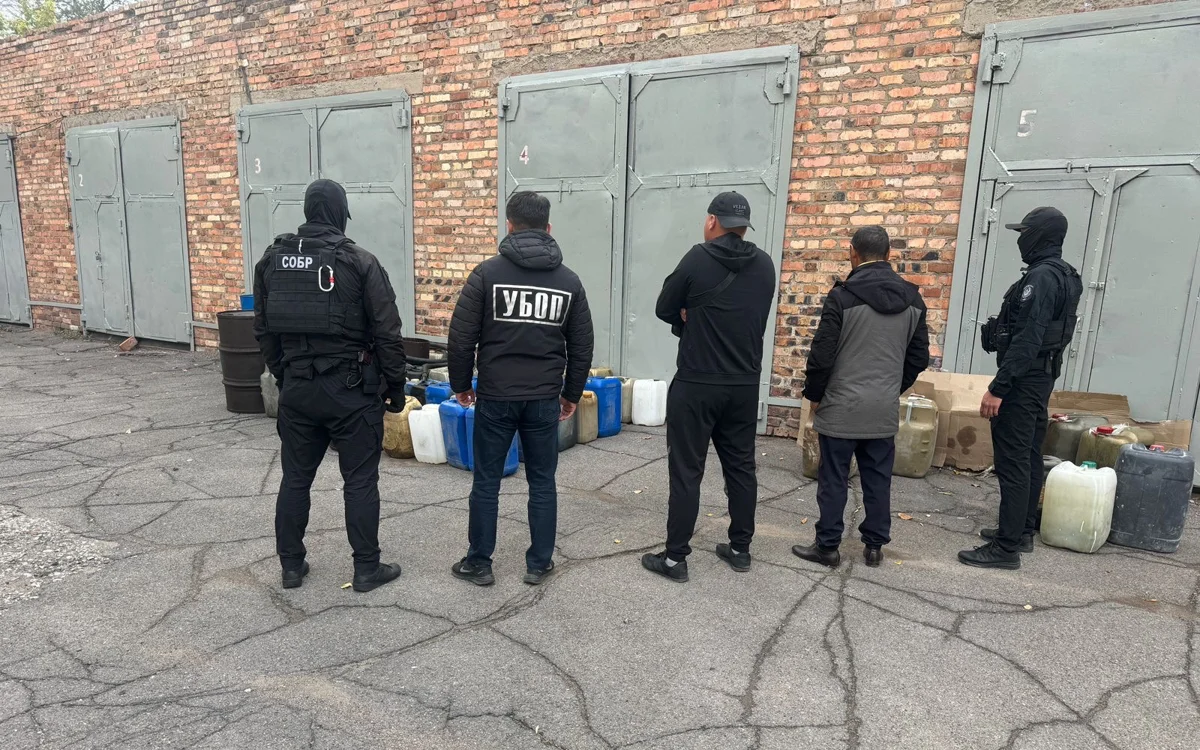 В Карагандинской области задержаны 17 участников схемы хищения дизтоплива