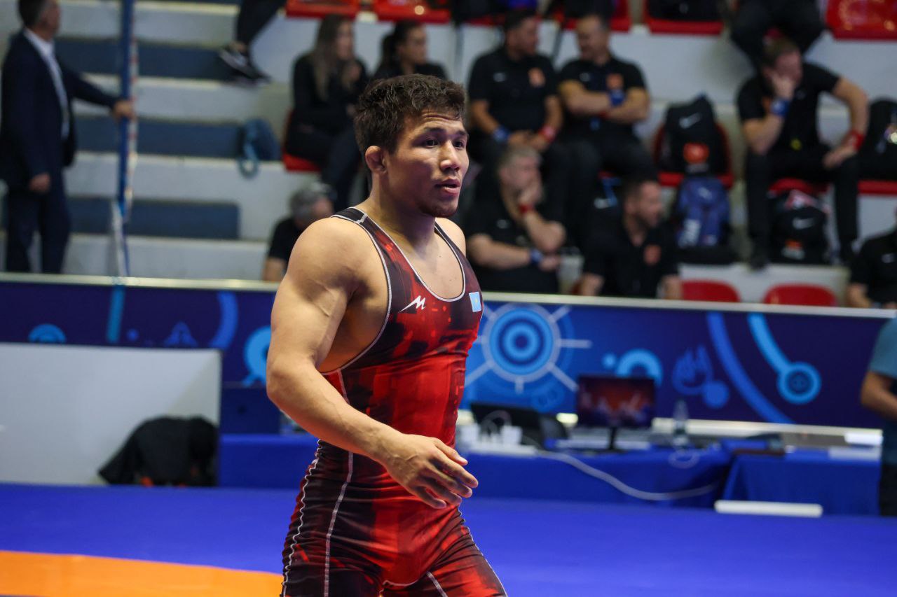 Токаев наградил борцов за победу в Загребе