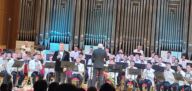 От сосен Рима до степного блюза: чем удивил духовой оркестр на открытии 90-го сезона