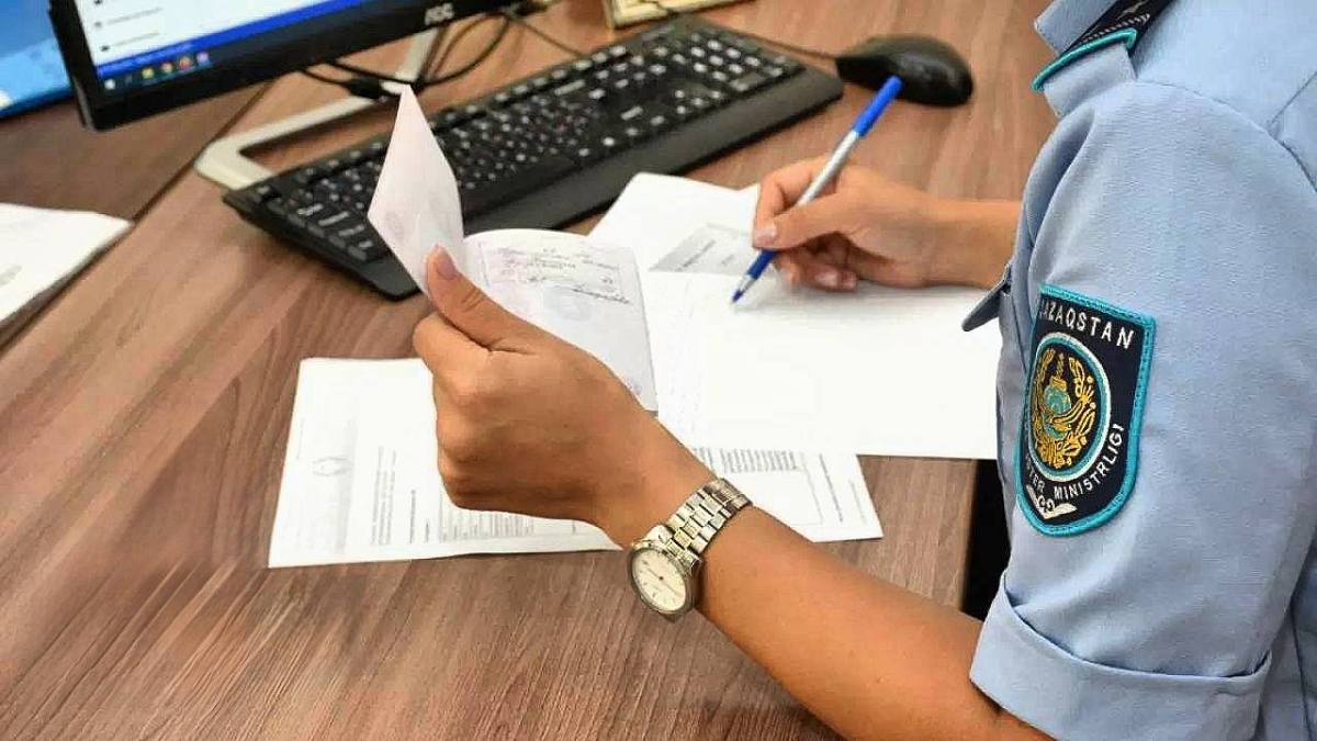 В Абайской области полицейские вернули пострадавшим 17,8 млн тенге