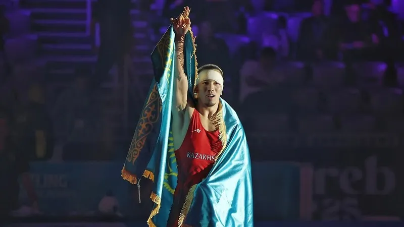 Касым-Жомарт Токаев поздравил чемпиона мира по греко-римской борьбе Айдоса Султангали