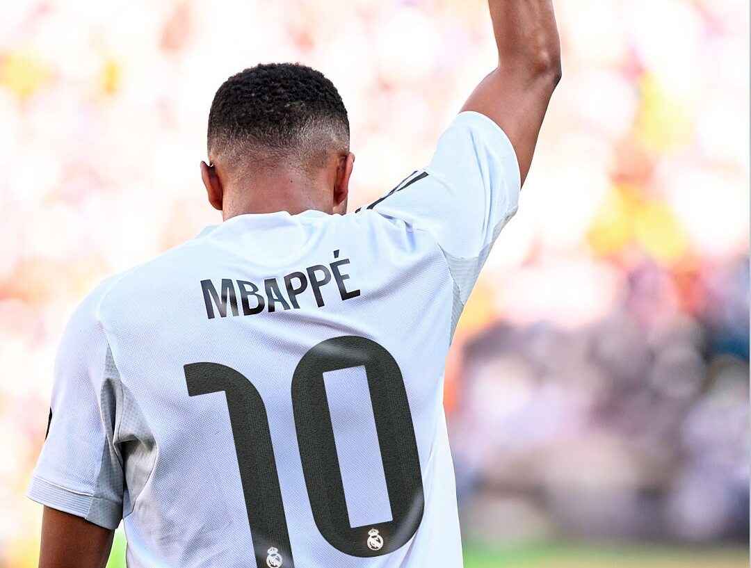 Трусы Мбаппе, оставленные в Алматы, продают за полмиллиона тенге