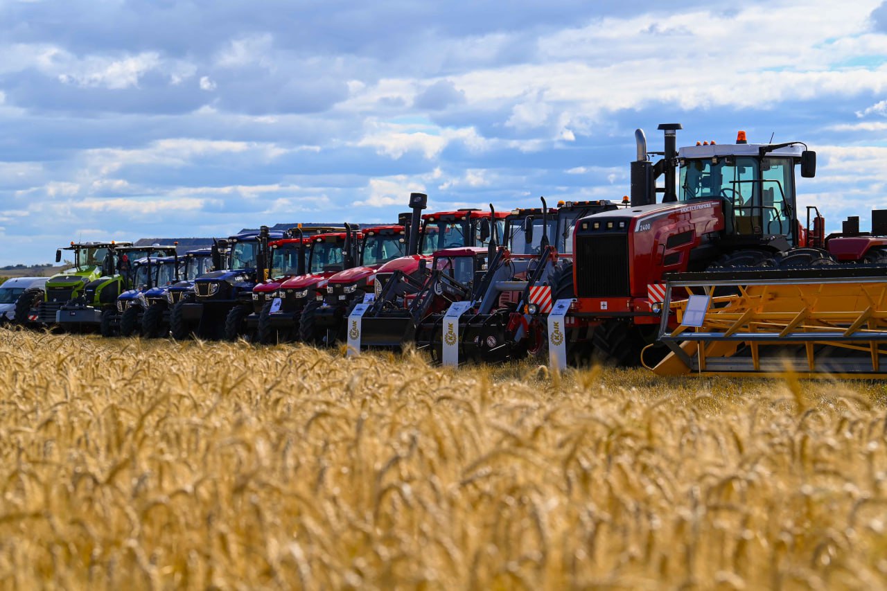 Глава государства поручил ускорить внедрение цифровых технологий в сельское хозяйство