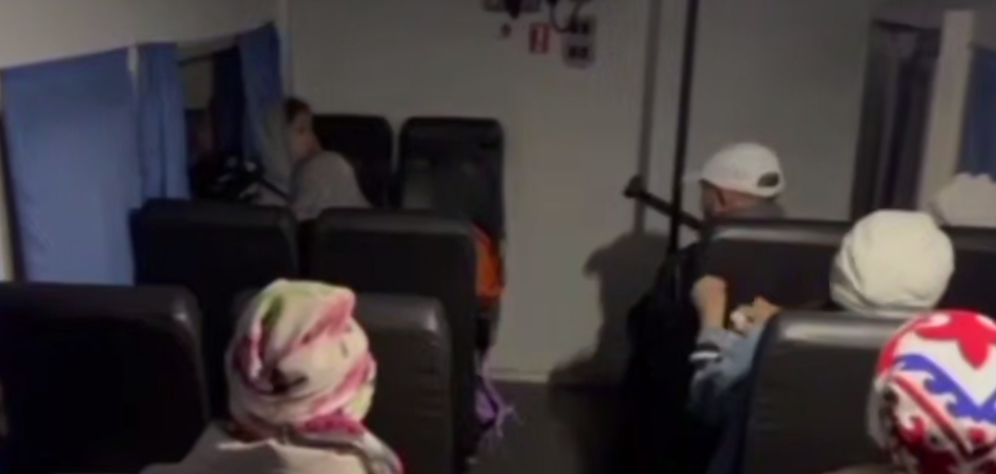 11 человек эвакуировали с трассы в области Абай