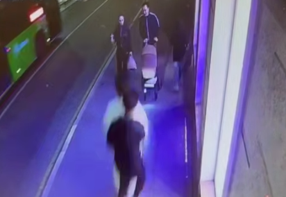 Самокатчики врезались в коляску с ребенком в Алматы