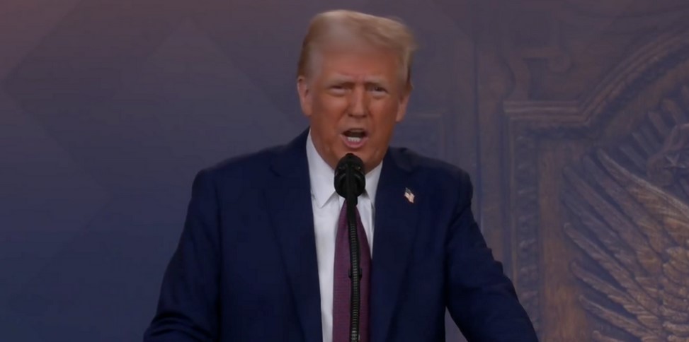 Шатдаун в США может наступить 1 октября, заявил Трамп