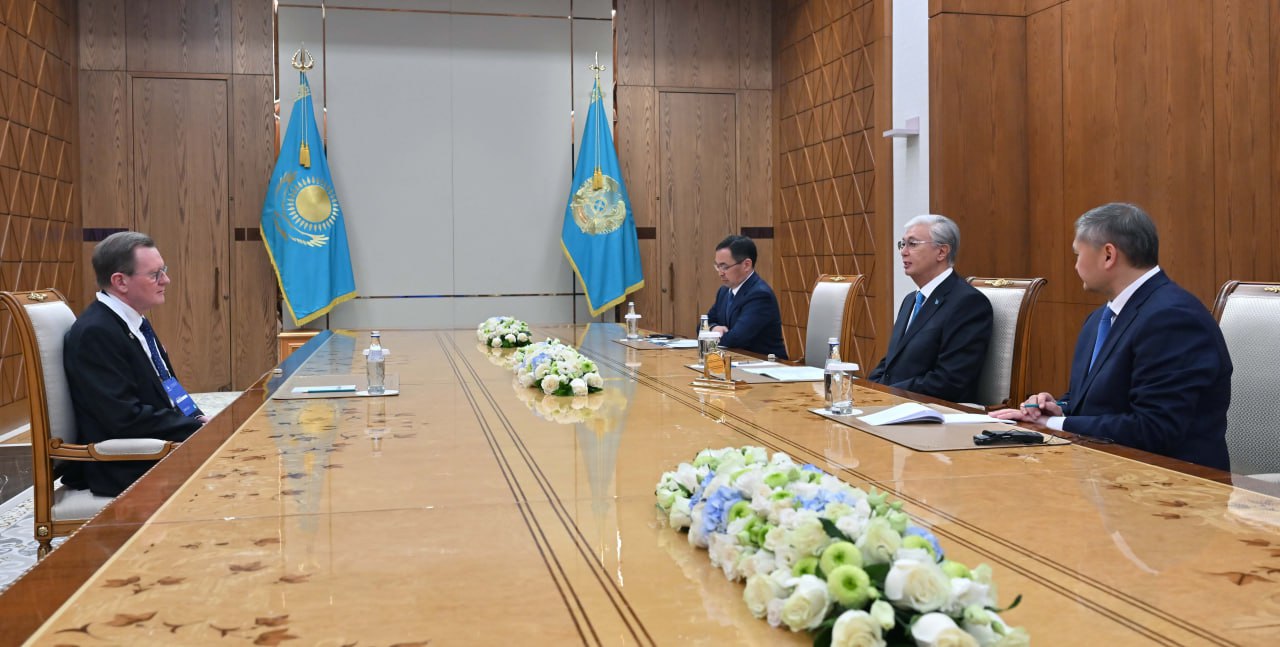 Токаев встретился с представителем крупного британского вуза