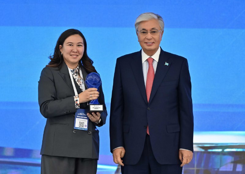 Касым-Жомарт Токаев наградил победителей конкурса AI SANA Generative Nation