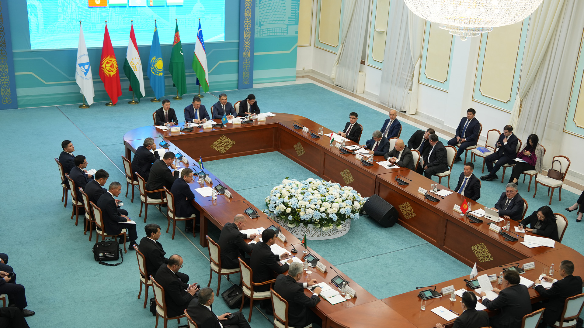 В бассейне Аральского моря реализуется свыше 40 экологических проектов