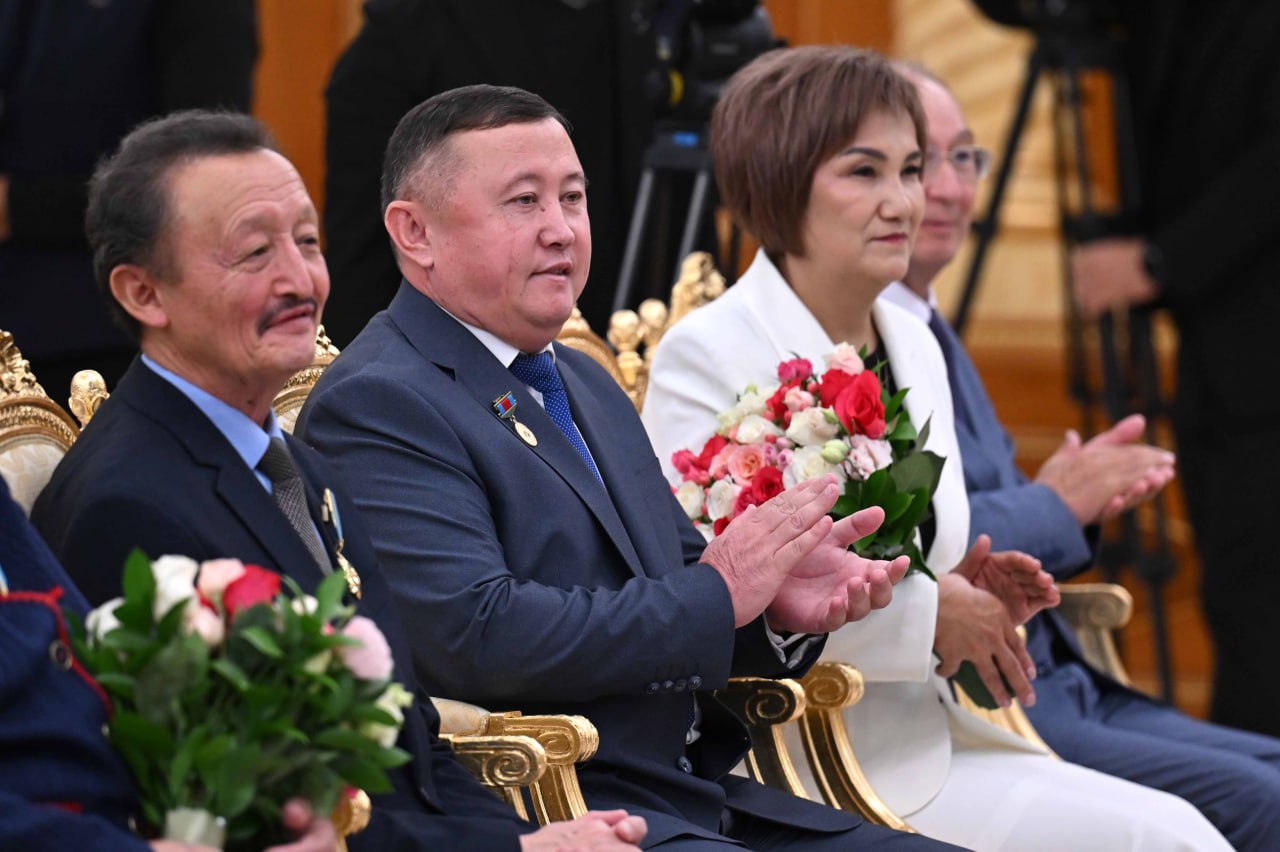 Глава государства: «Детям со школьной скамьи необходимо прививать цифровую грамотность»