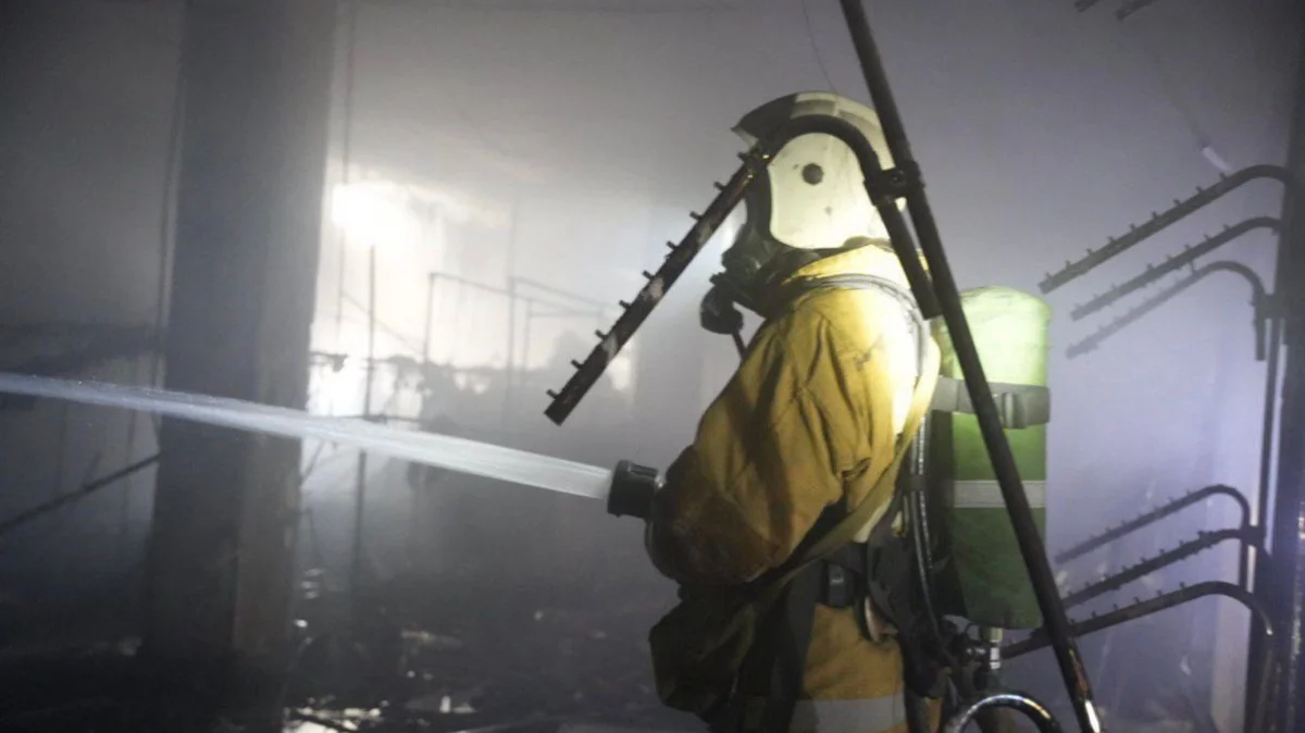 В Кызылорде около 30 человек спасли из задымленного дома