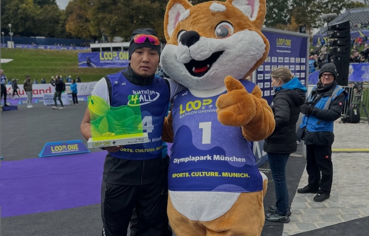 Экс-боец ММА Хамитов "размялся" на элитном фестивале: ему дали золото