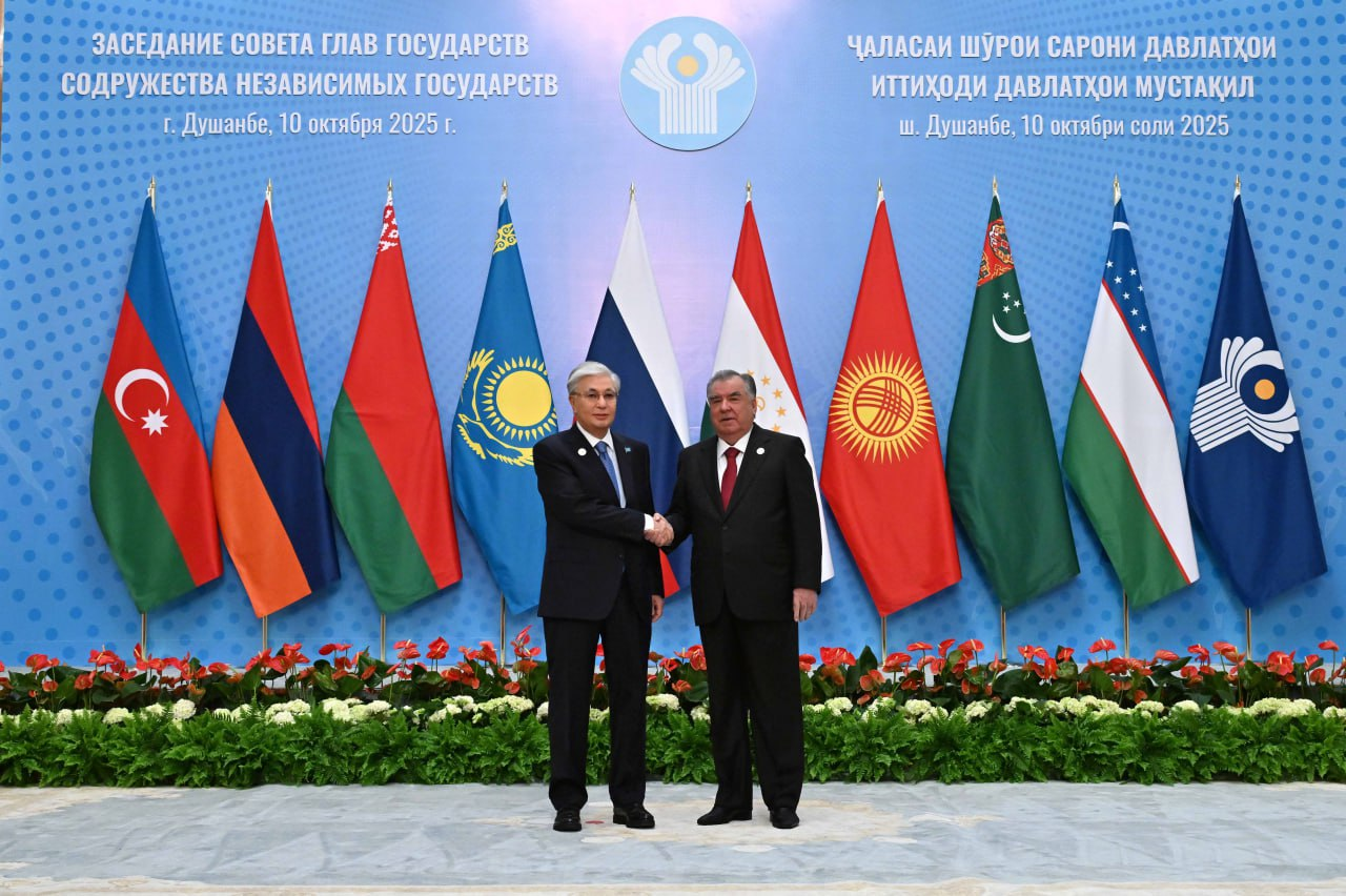 Токаев прилетел в Душанбе