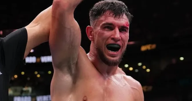 Казахстанский боец потерпел третье поражение в UFC