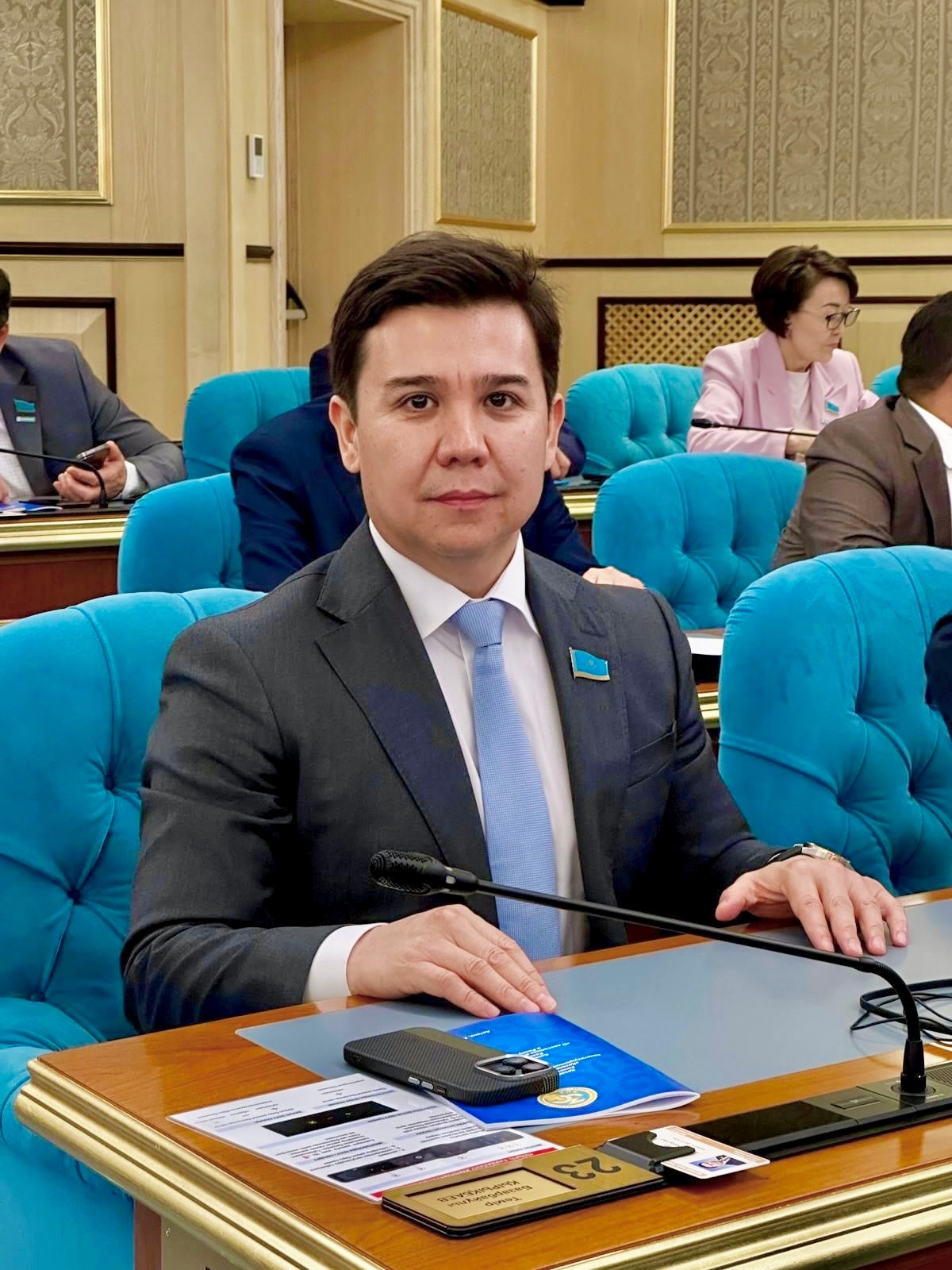 Депутат предложил запретить банкам требовать поручительство от финансово несостоятельных граждан