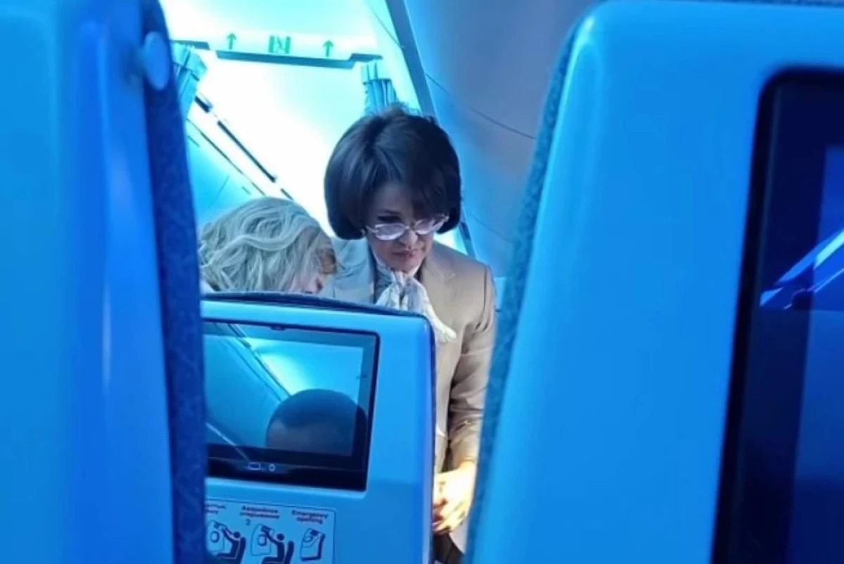 Пассажирку на рейсе "Астана-Алматы" спасла министр здравоохранения 