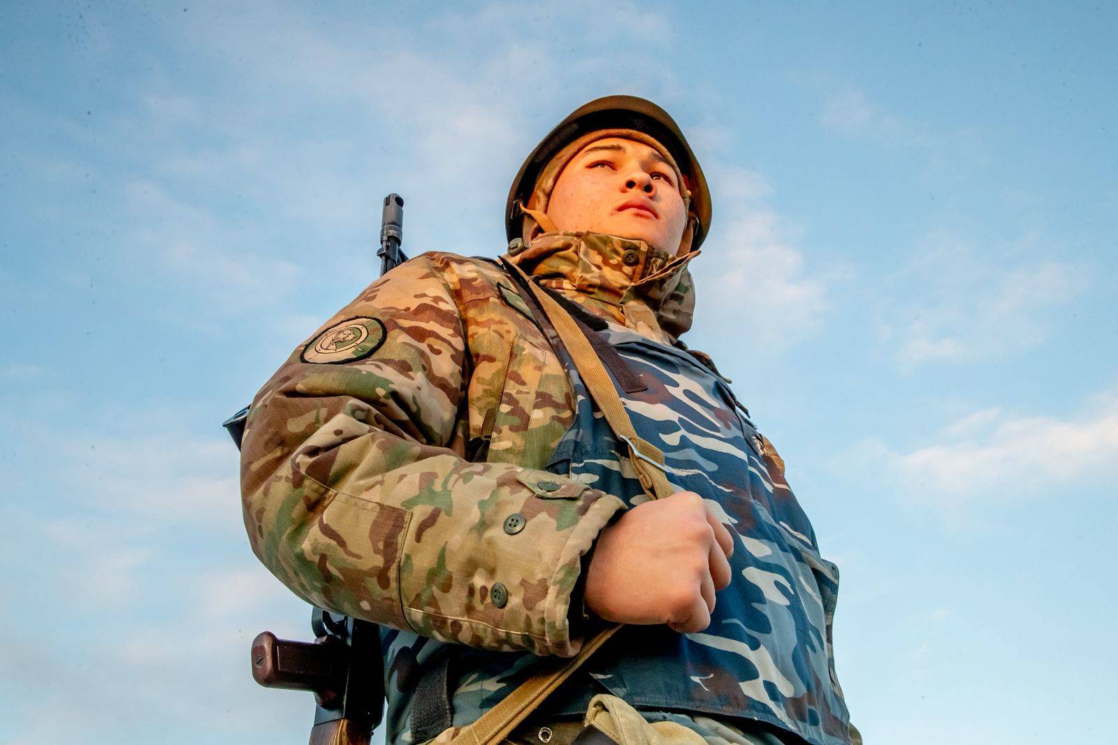 Часовой колонии был вынужден открыть стрельбу в Усть-Каменогорске