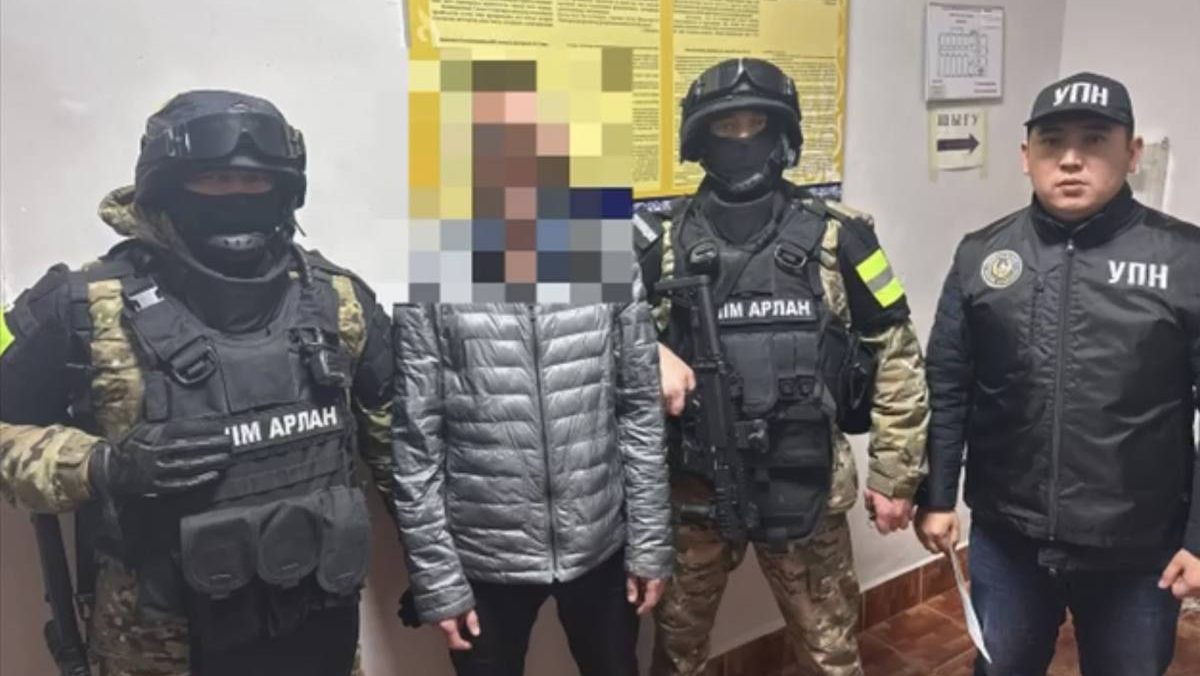 В Шымкенте наркотики в особо крупном размере изъяли у алматинца