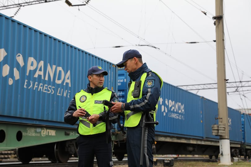 Дети спрятались в поезде и чуть не уехали в Акмолинской области