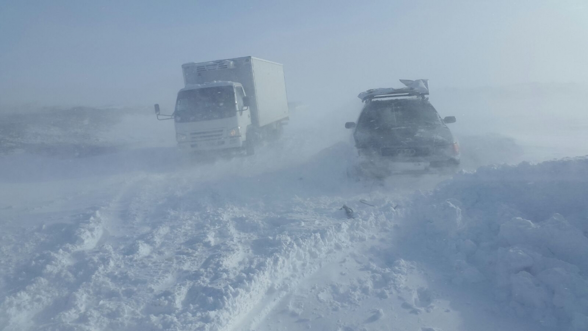 В ЗКО ограничили движение на трассе