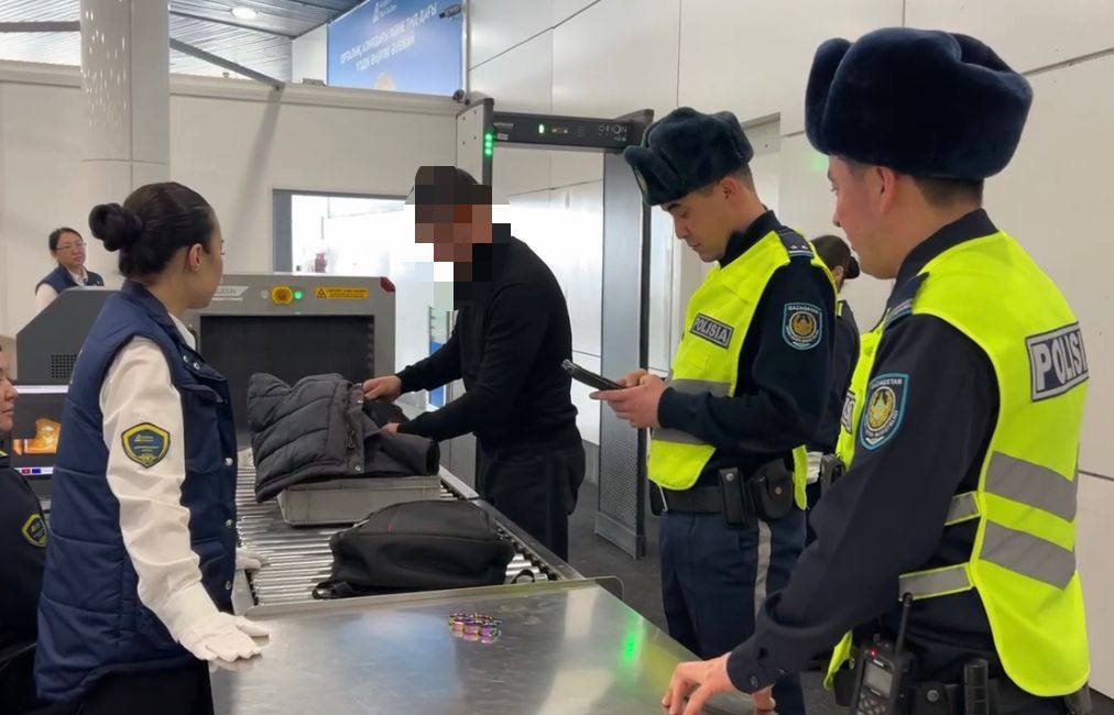 Студента остановили в алматинском аэропорту за попытку пронести патрон