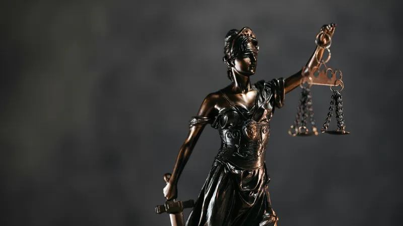 Кассация отменила приговор по делу о хищении 312 млн тенге