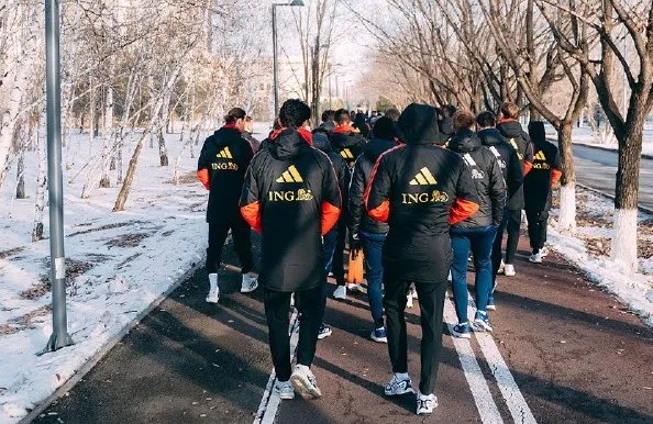 Футболисты сборной Бельгии прогулялись по Астане