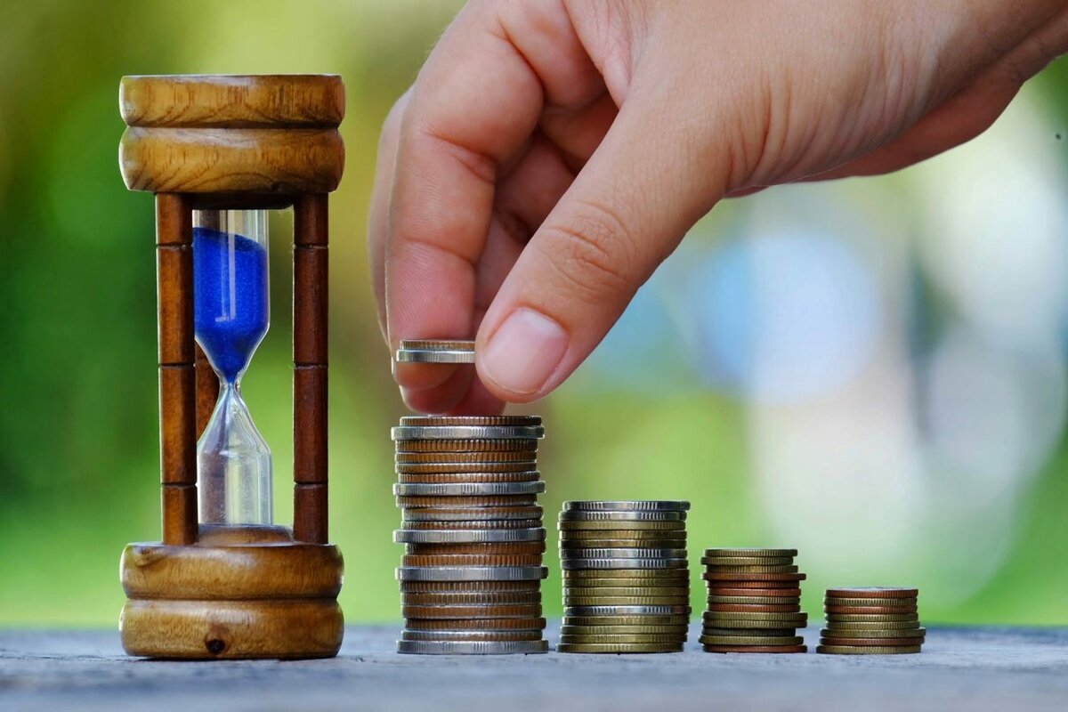 Инфляция замедлилась в октябре до 12,6%