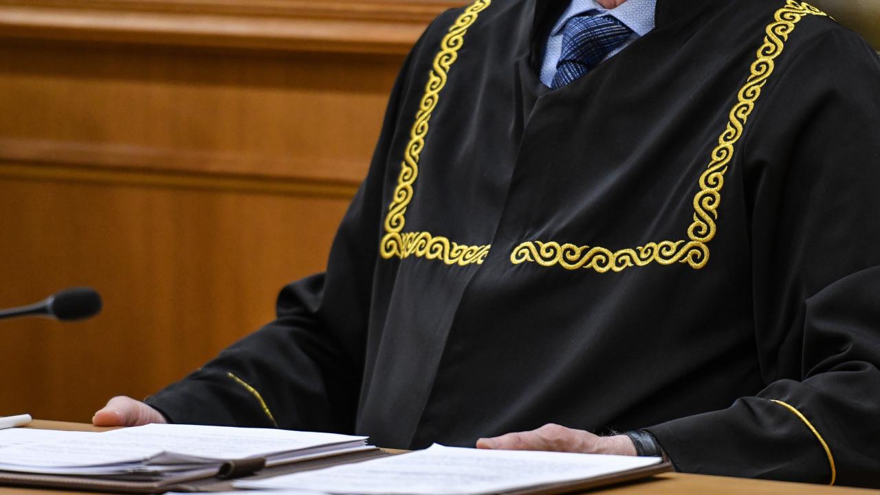 В Астане мать двоих детей получила 16 лет за наркотики, спрятанные в посылках