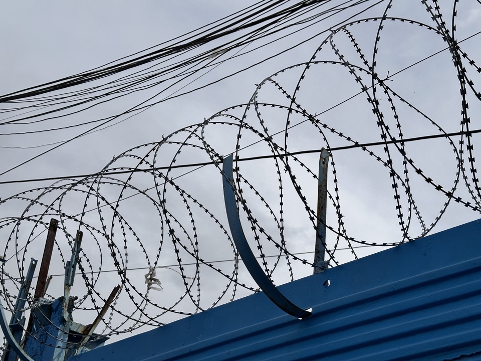 Двух человек осудили по делу о гибели рабочего в Семее и освободили по амнистии