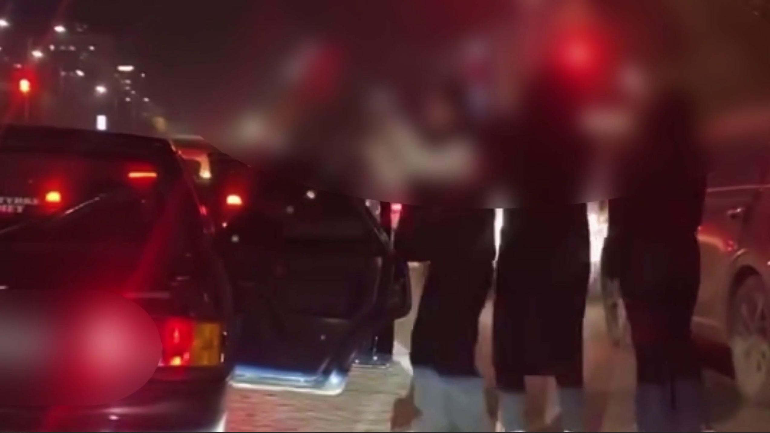 За танец перед светофором оштрафовали водителя в Абайской области