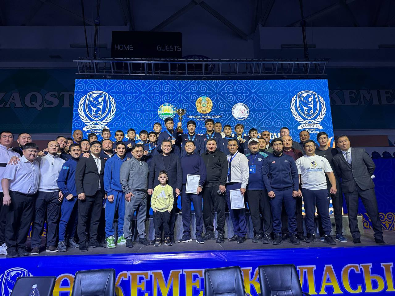 На востоке страны завершился Чемпионат РК по боксу среди молодежи