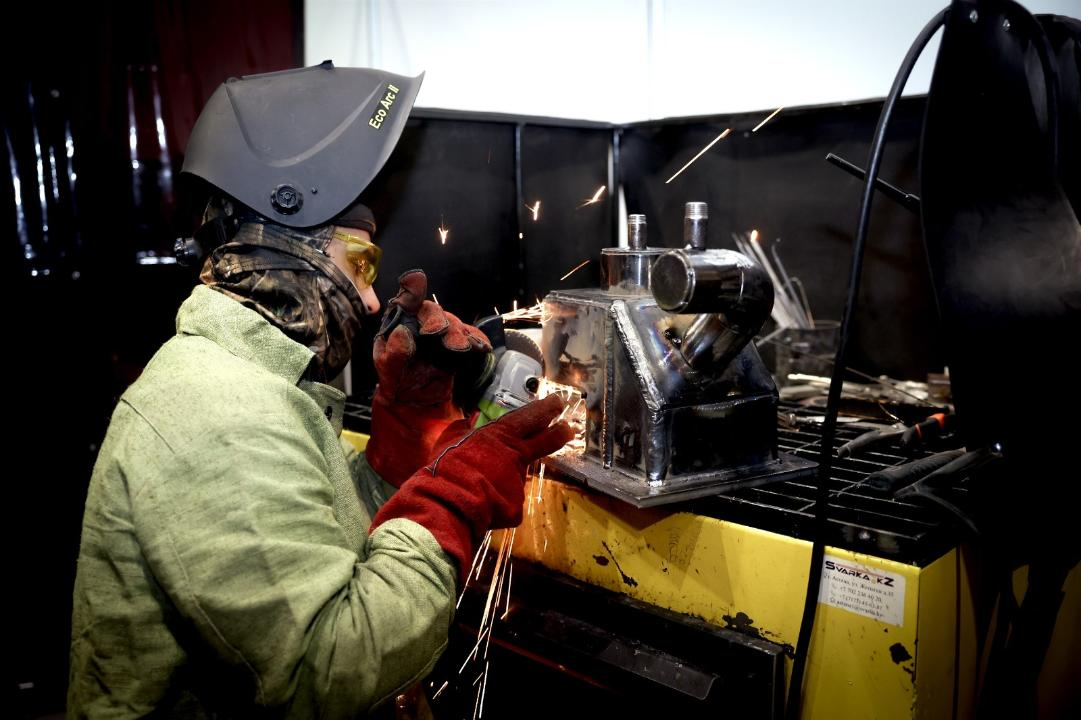 В Восточном Казахстане наградили лучших представителей молодежи